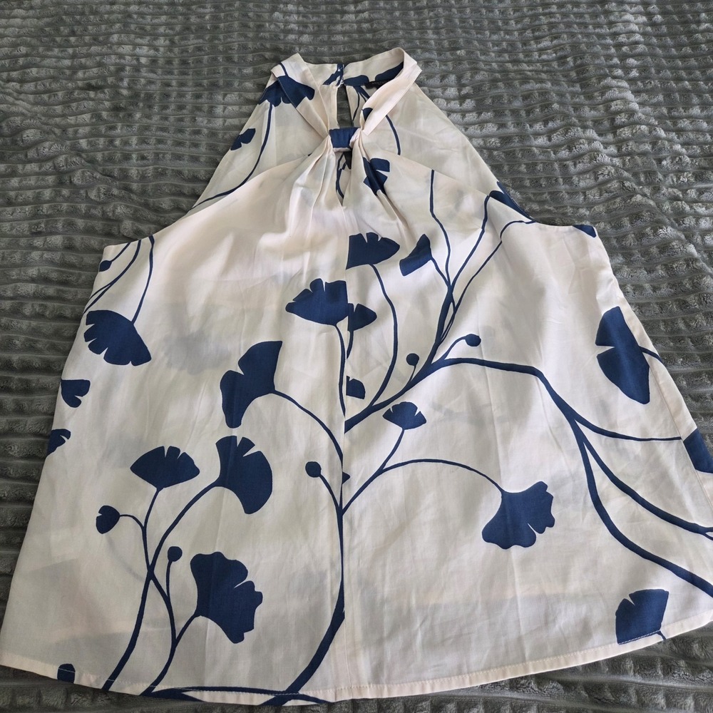 Ann Taylor Halter Top M Navy Blue White Ginkgo Leaf Floral Twist Neck Keyhole